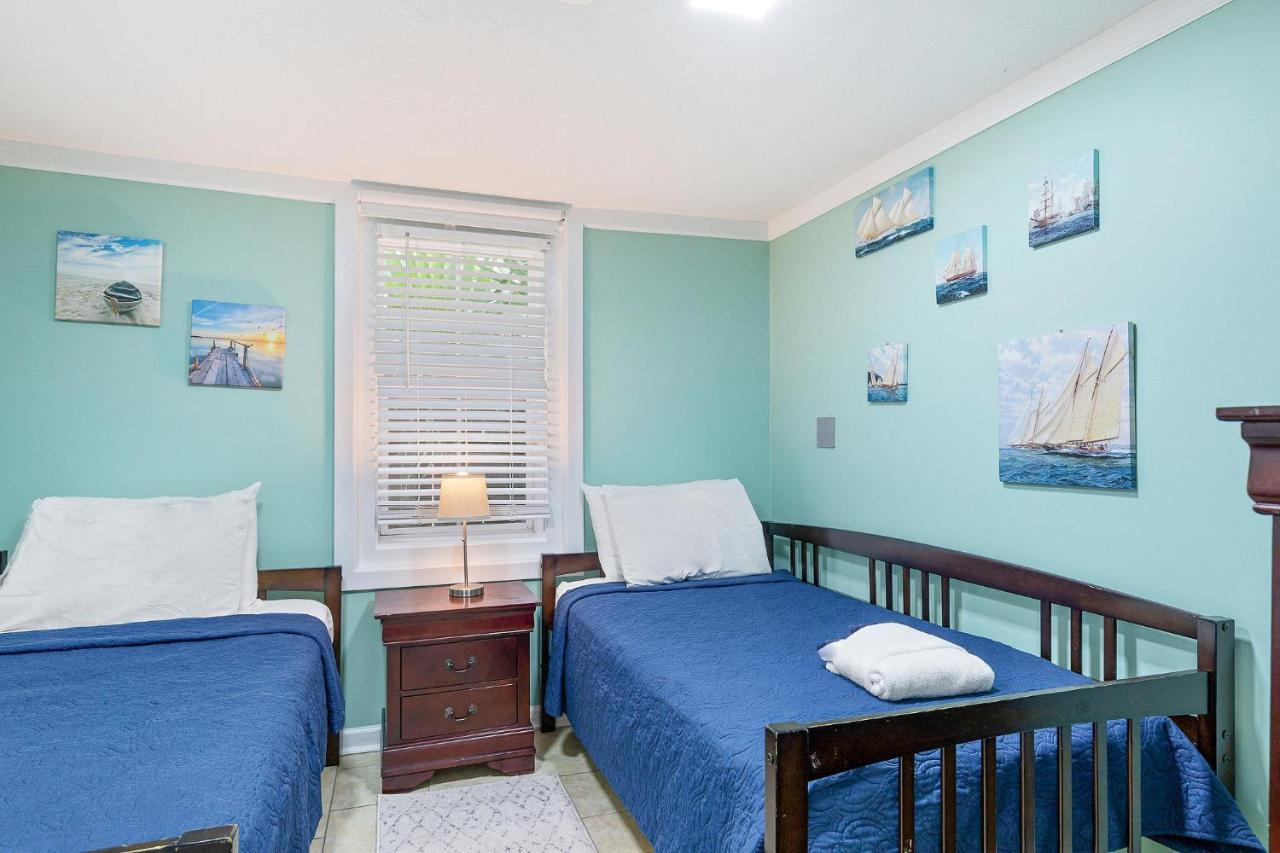 23 Center St - Sunny Side Down - Downstairs Apartment Folly Beach Exterior photo