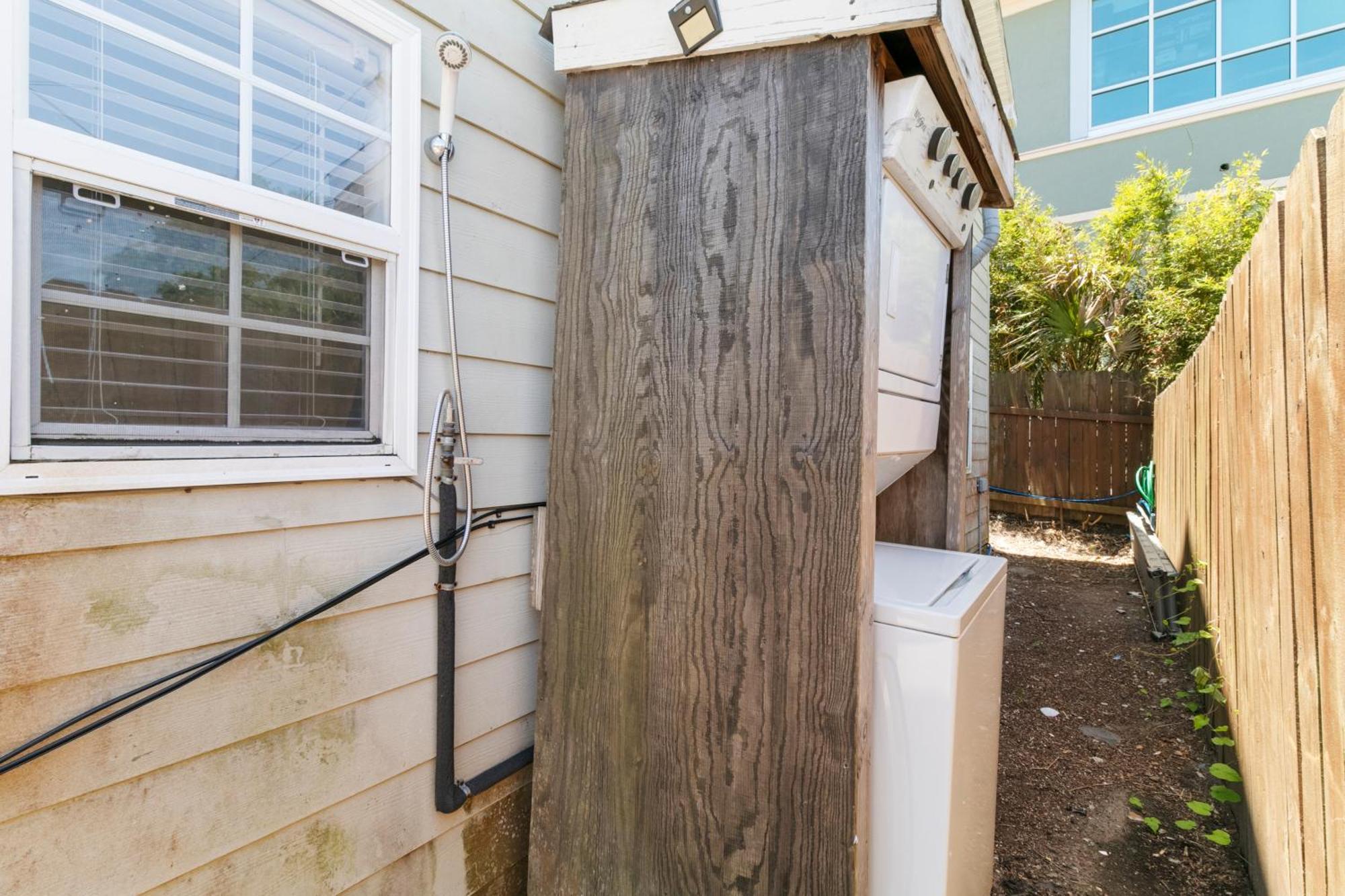 23 Center St - Sunny Side Down - Downstairs Apartment Folly Beach Exterior photo